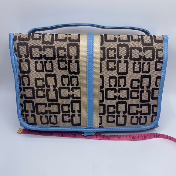 Travel Cosmetics Toiletries Bay - Picture 10 of 15